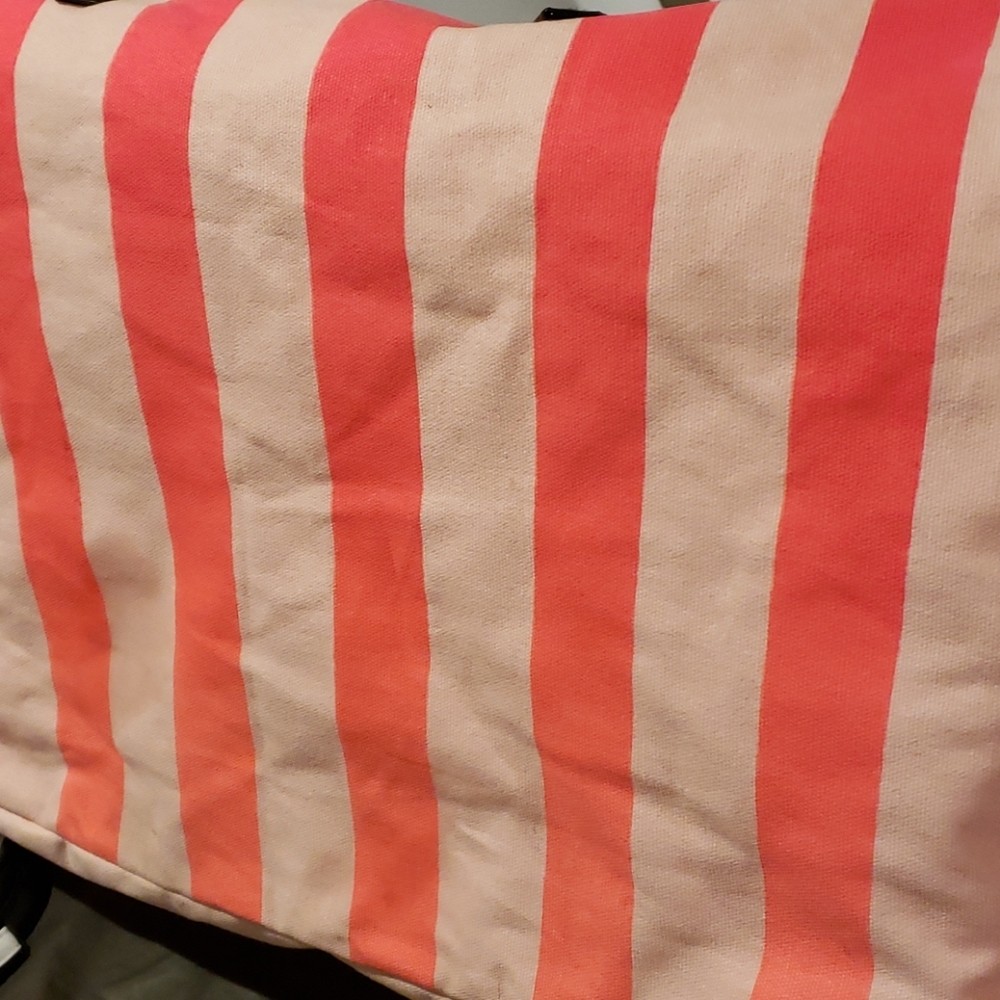 Victoria Secret Bag - Picture 4 of 4